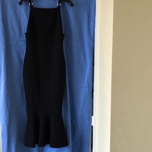 CINQ A SEPT  black midi dress Size 4 NEW no tags